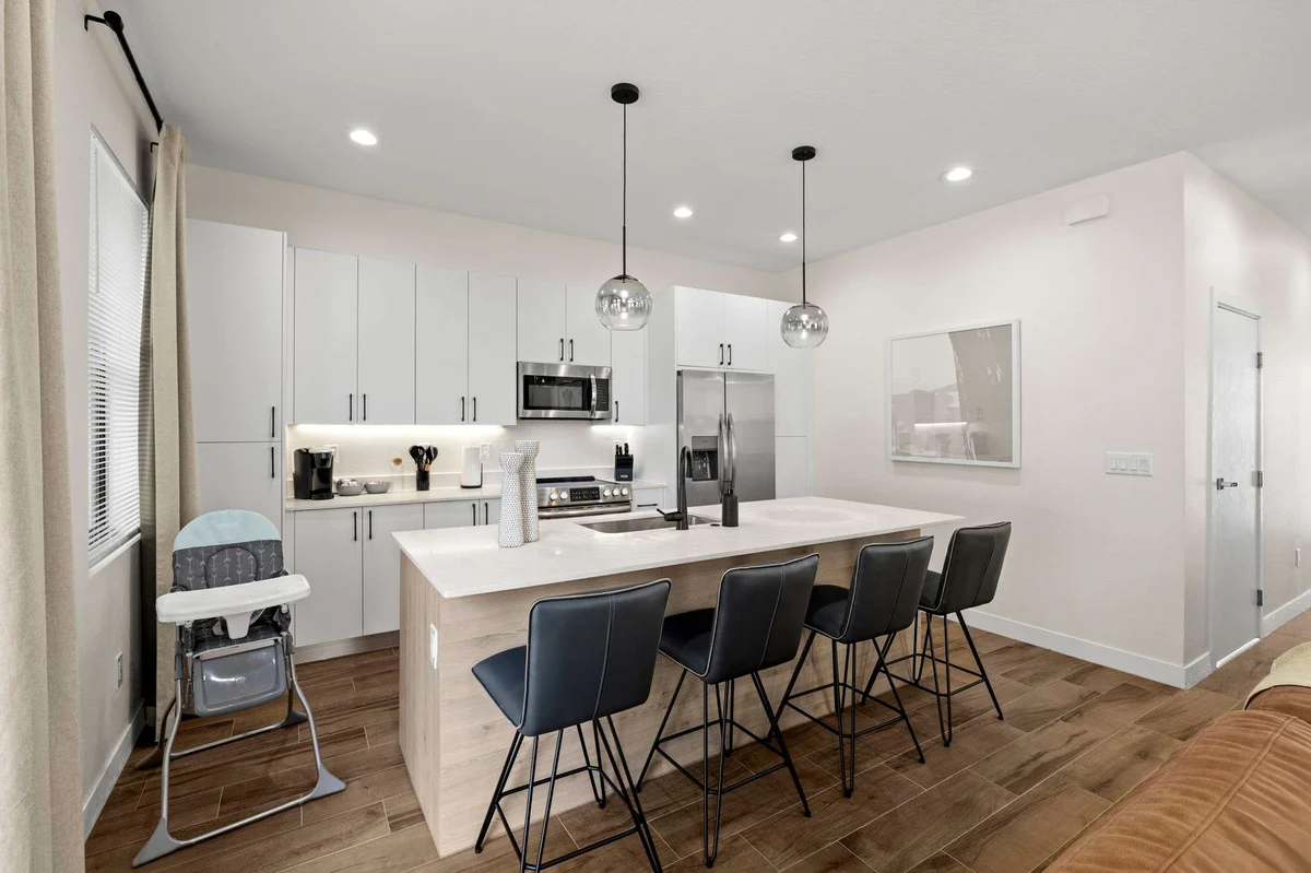 Townhome in Tampa property photo 2