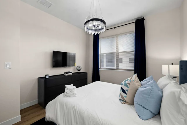 Bedroom image 1