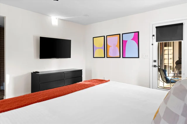 Bedroom image 1