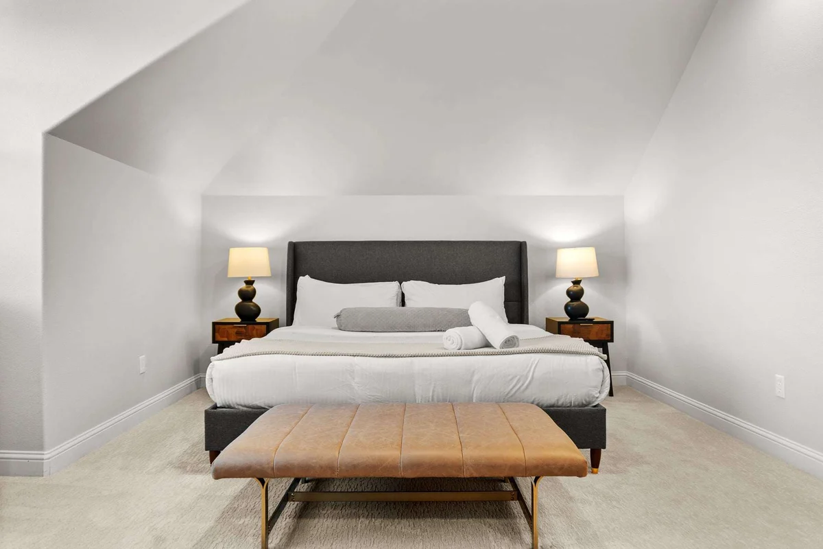 Bedroom image 1