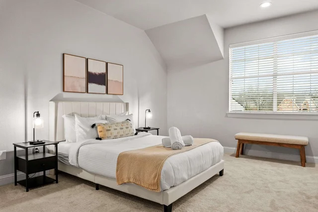 Bedroom image 1