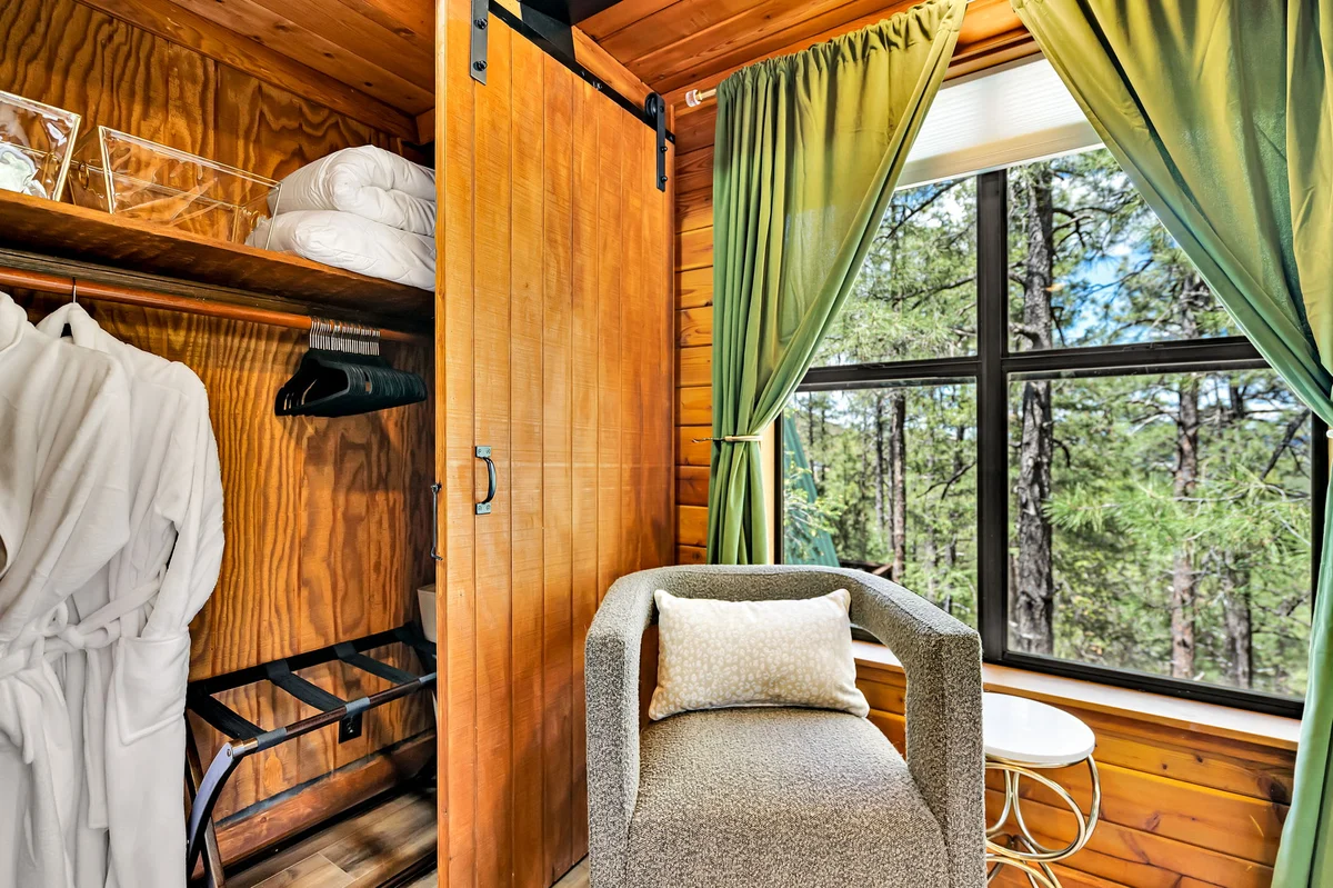 Bedroom image 1