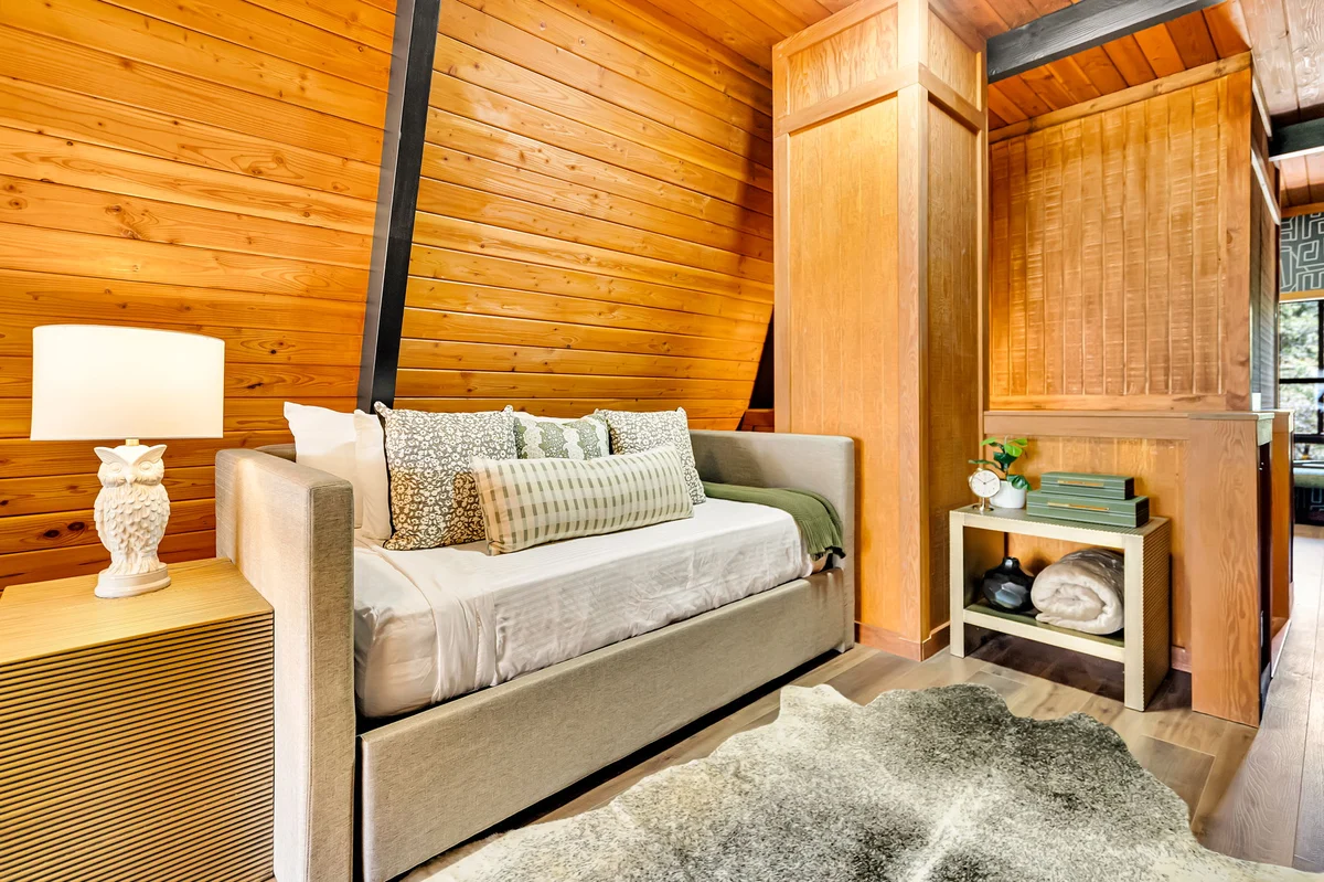 Bedroom image 1