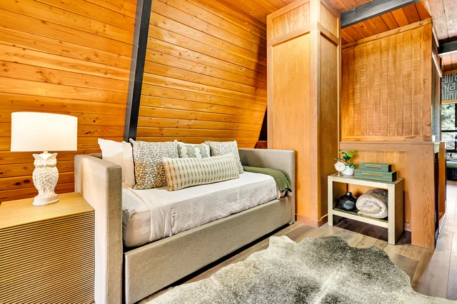 Bedroom image 1
