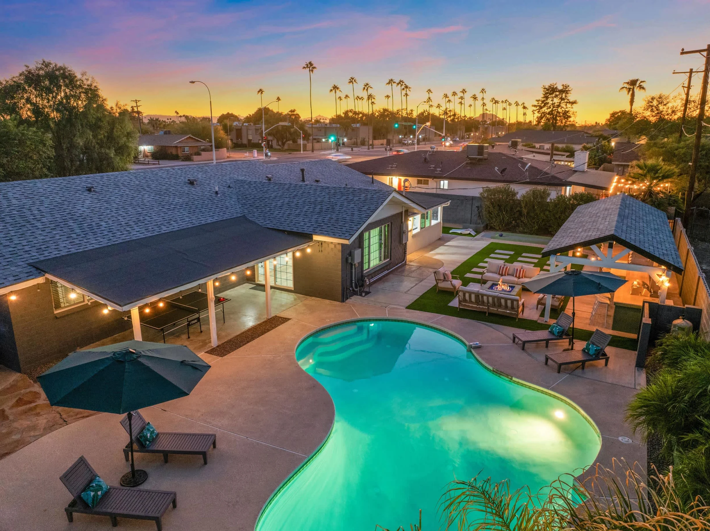 Home in Scottsdale property photo 3
