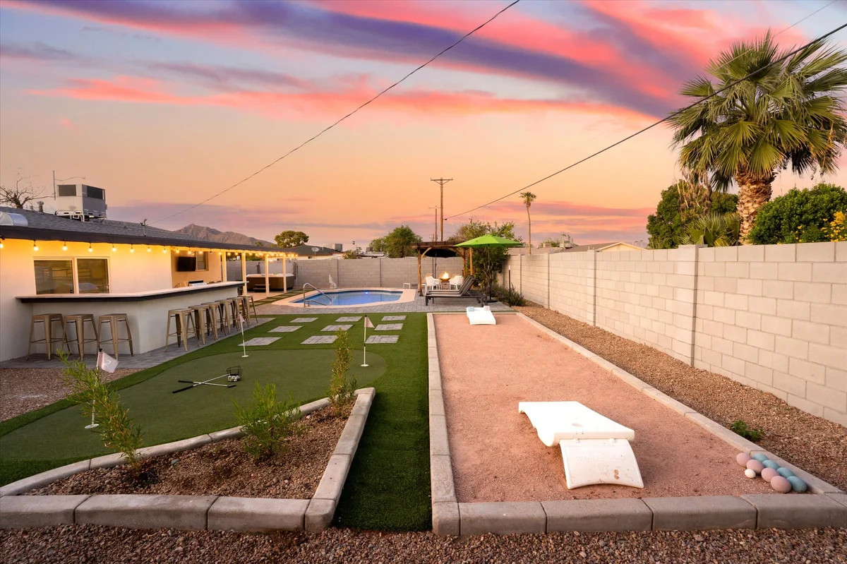 Home in Scottsdale property photo 3