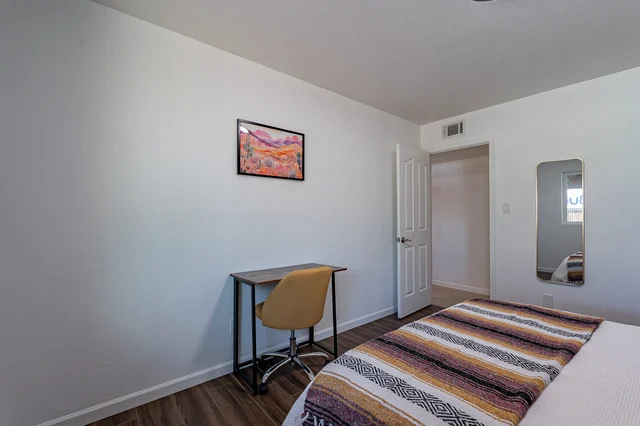 Bedroom image 1