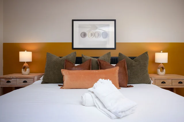 Bedroom image 1