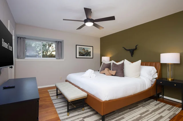 Bedroom image 1