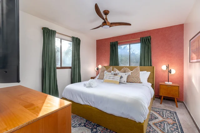 Bedroom image 1