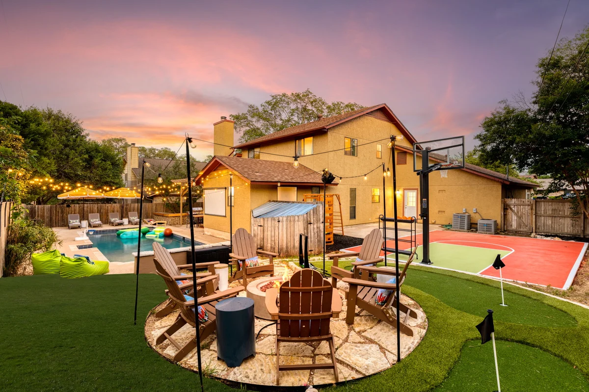Home in San Antonio property photo 2