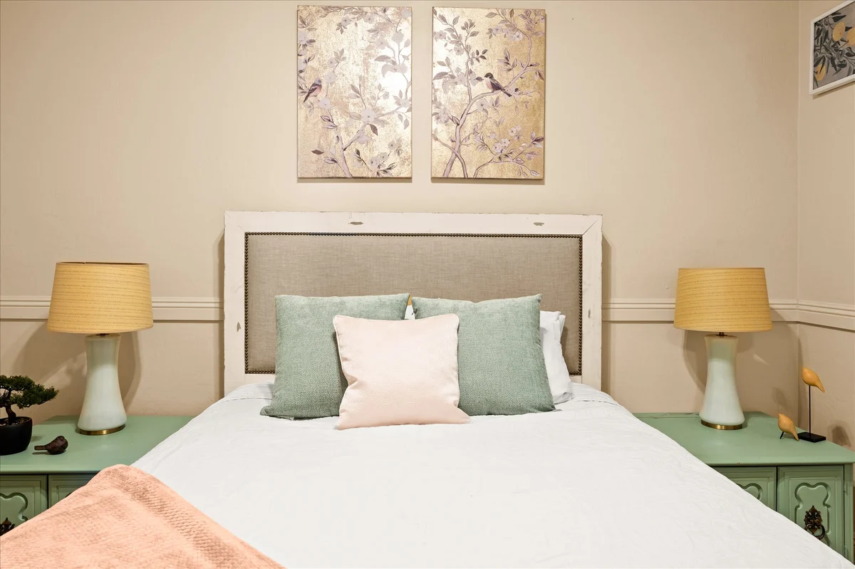 Bedroom image 1