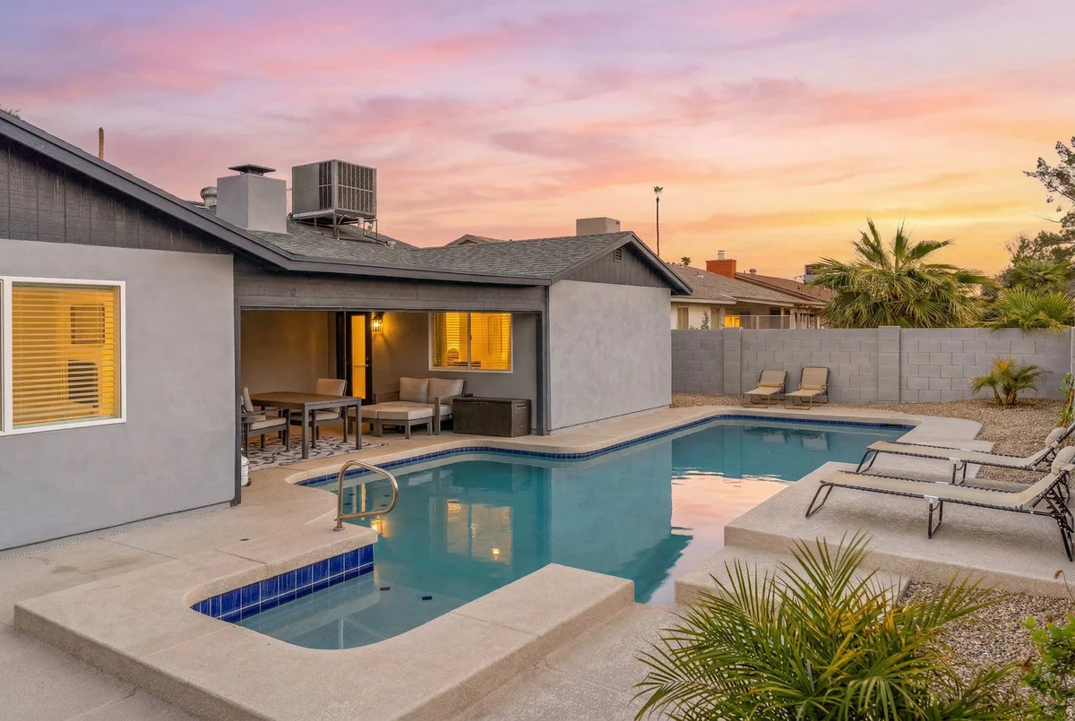 Home in Phoenix property photo 5