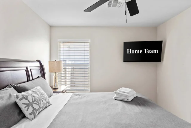 Bedroom image 1