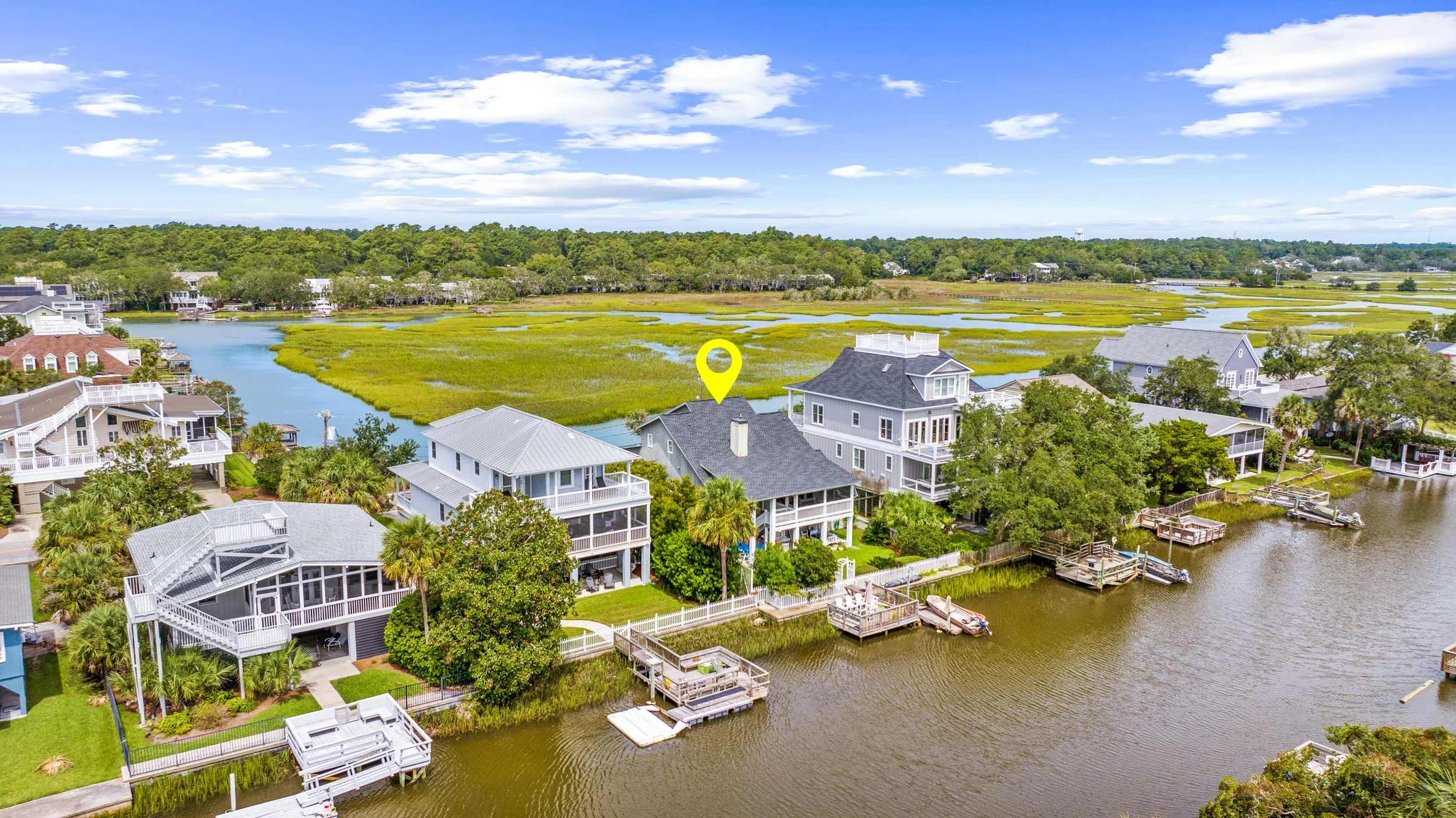 Home in Litchfield by the Sea property photo 1