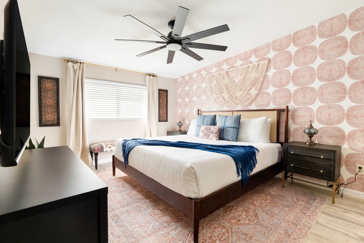 Bedroom image 1