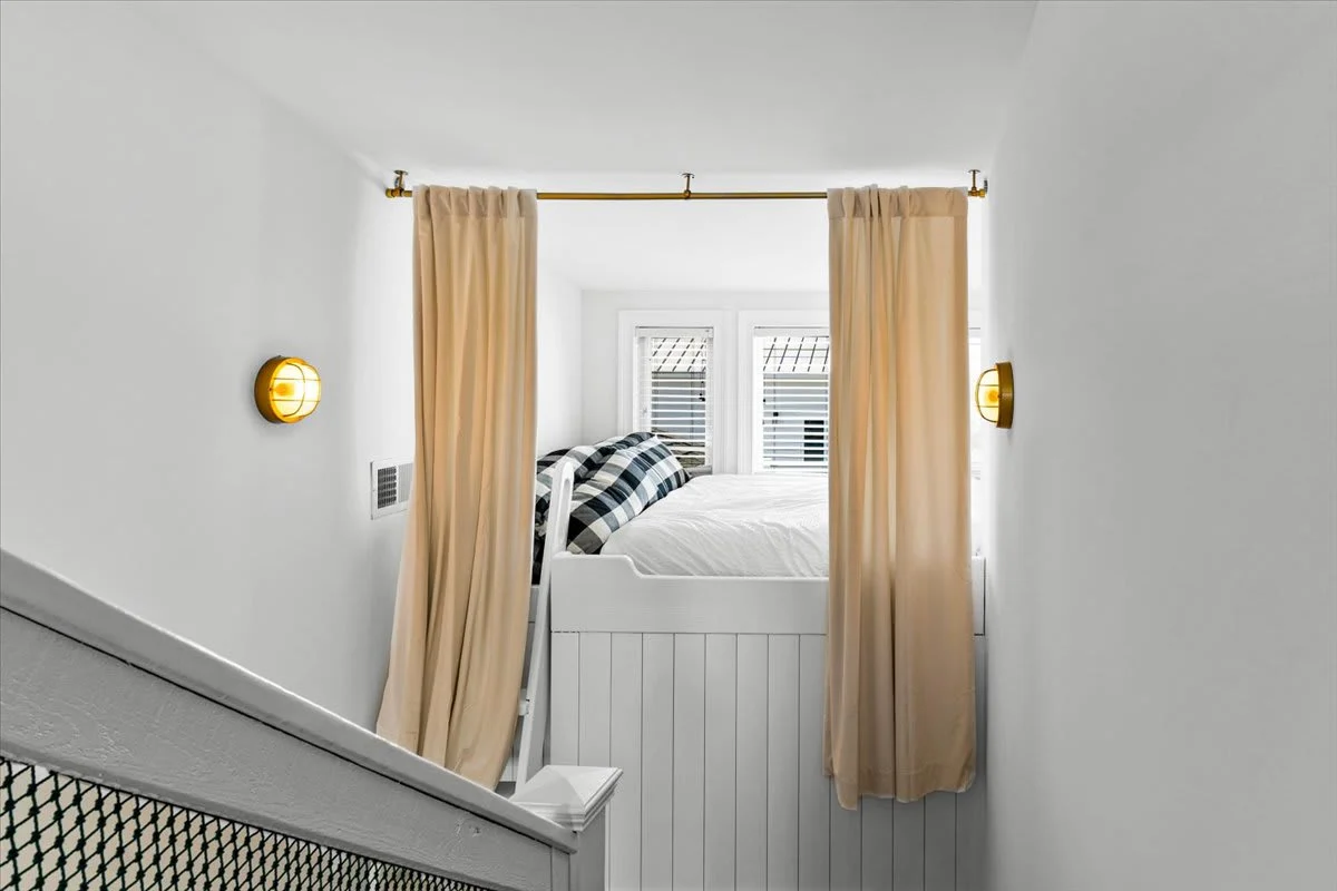 Bedroom image 1