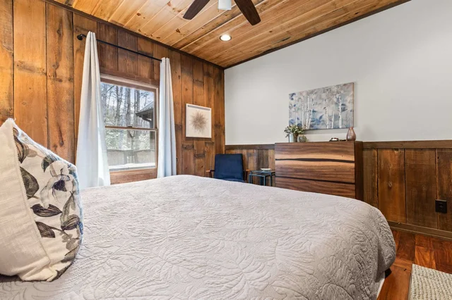 Bedroom image 1
