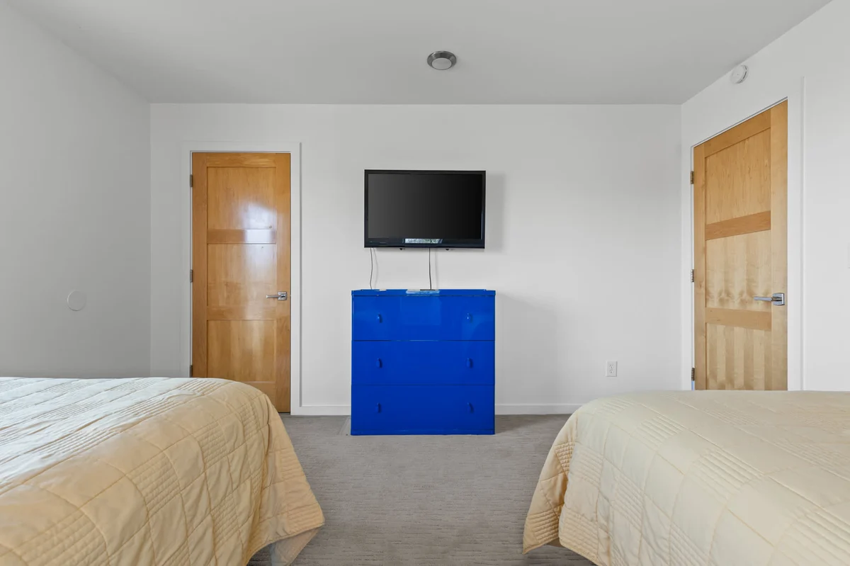 Bedroom image 1