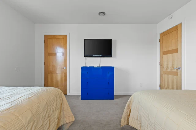 Bedroom image 1