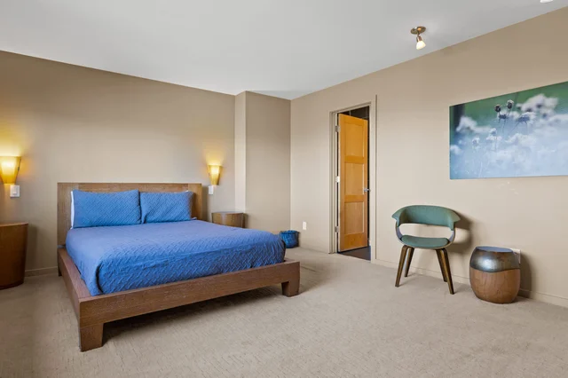 Bedroom image 1