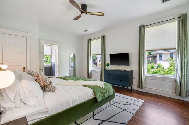 Bedroom image 1