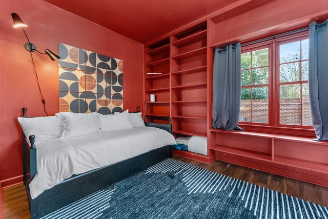 Bedroom image 1