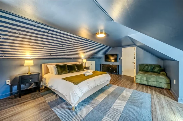 Bedroom image 1