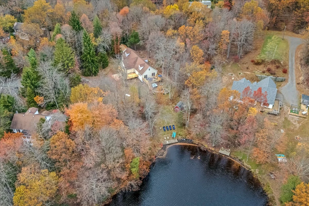 Home in Tobyhanna Township property photo 4