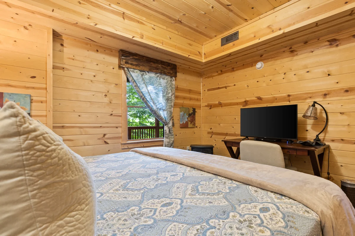 Bedroom image 1