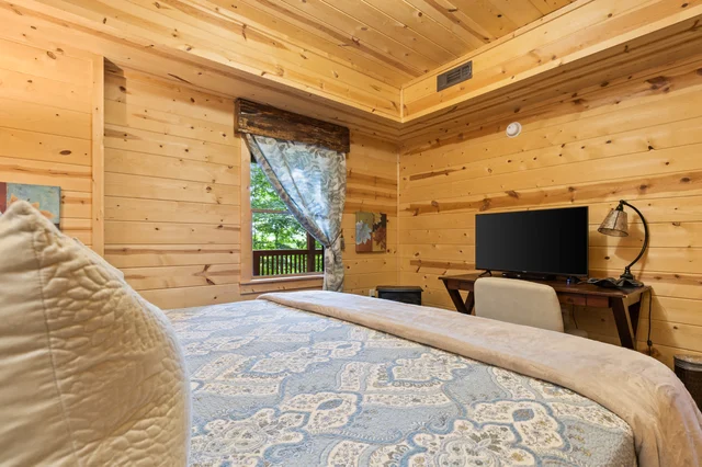 Bedroom image 1