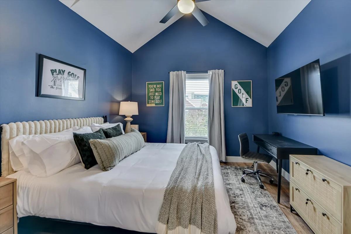 Bedroom image 1