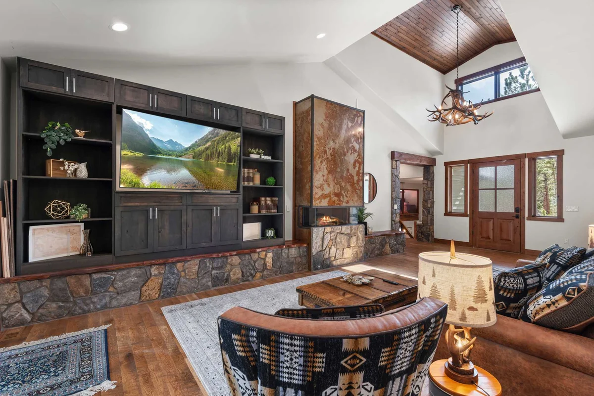 Home in Evergreen property photo 5