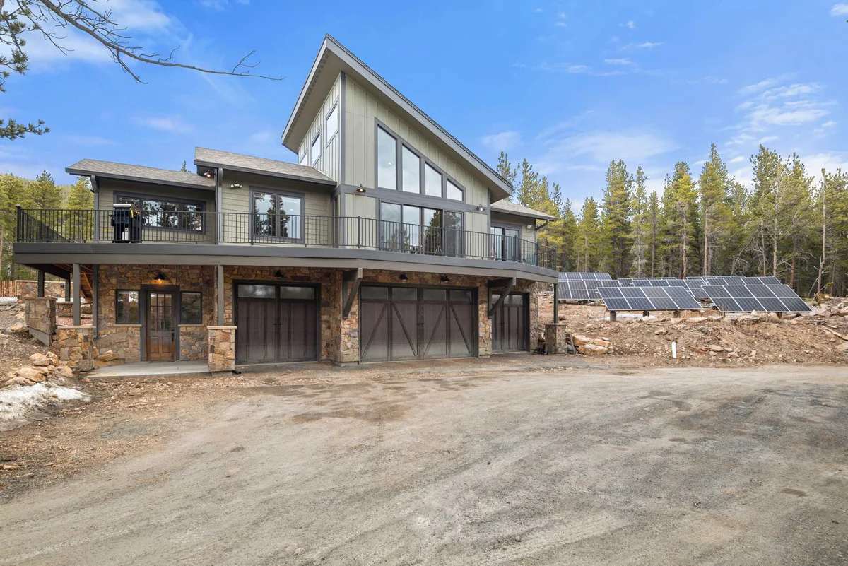 Home in Evergreen property photo 2