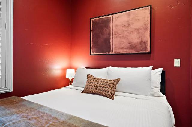 Bedroom image 1
