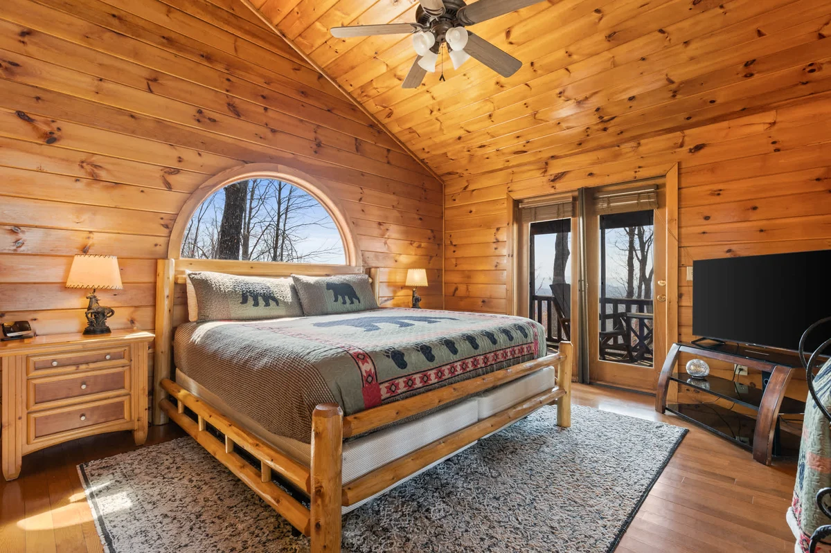 Bedroom image 1