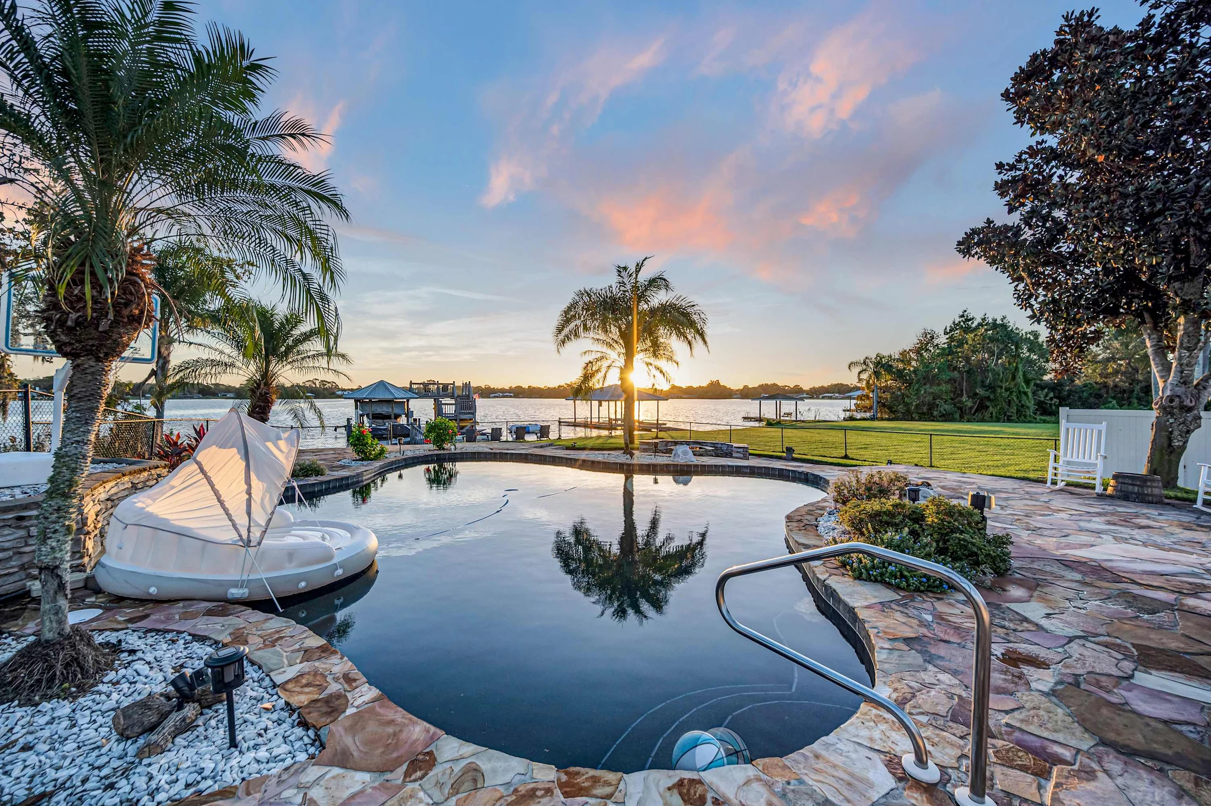 Home in Florida property photo 1
