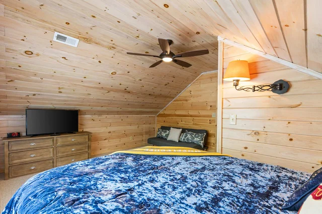Bedroom image 1