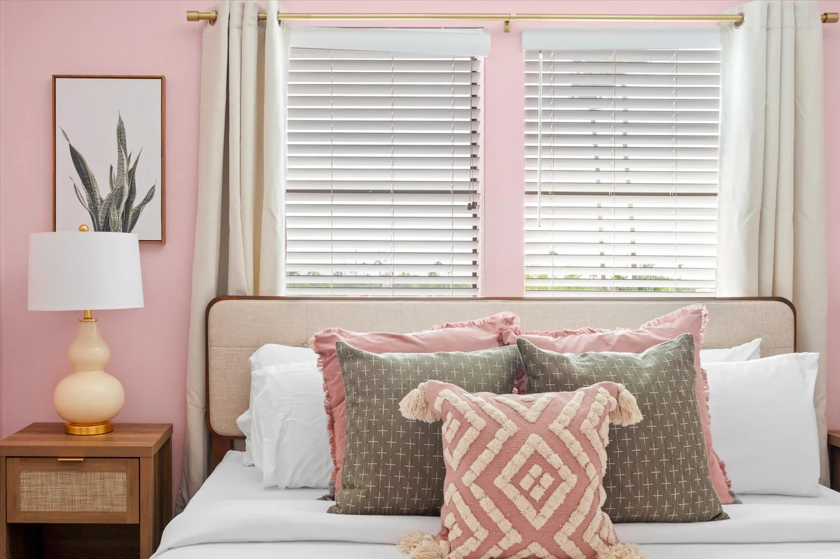 Bedroom image 1