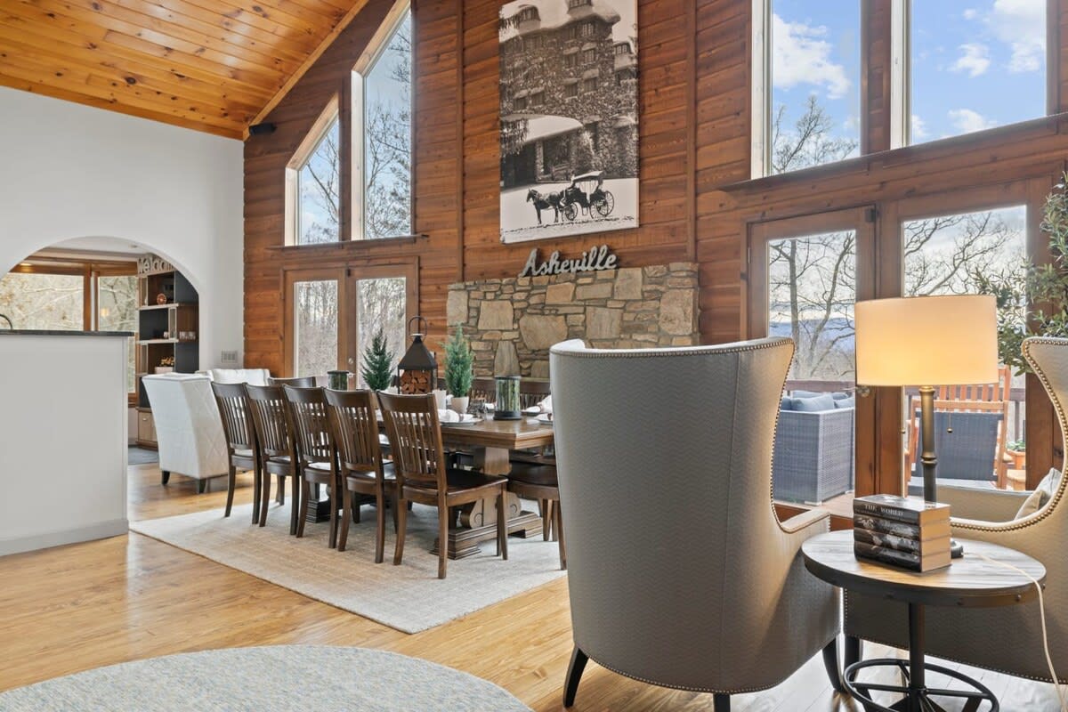 Game Room - Hot Tub - Firepit property photo 5