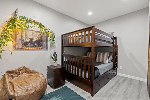 Bedroom image 1