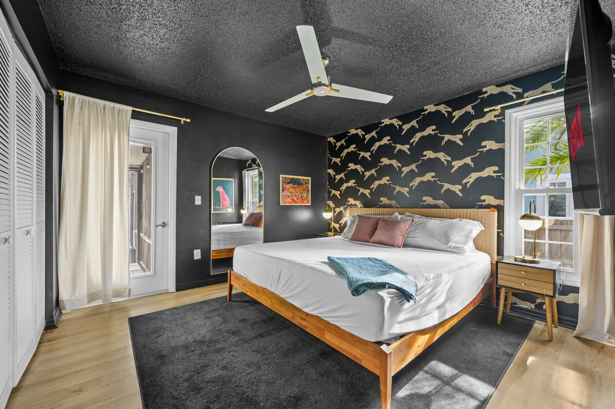 Bedroom image 1
