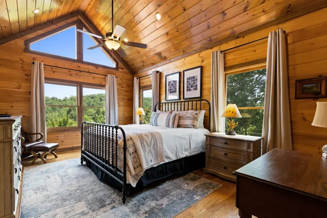 Bedroom image 1
