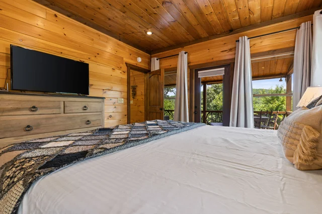 Bedroom image 1