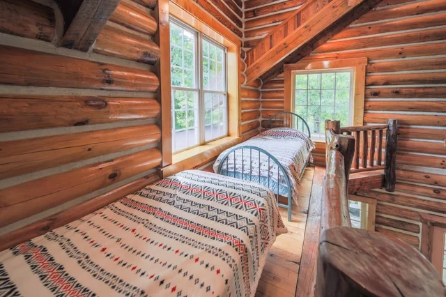 Bedroom image 1