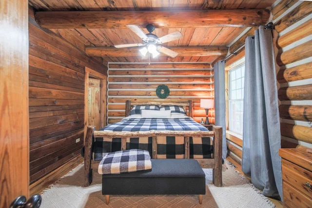Bedroom image 1