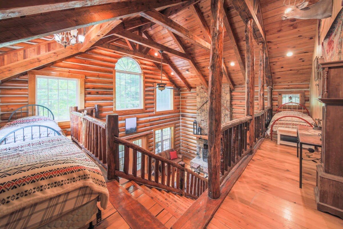 Bedroom image 1