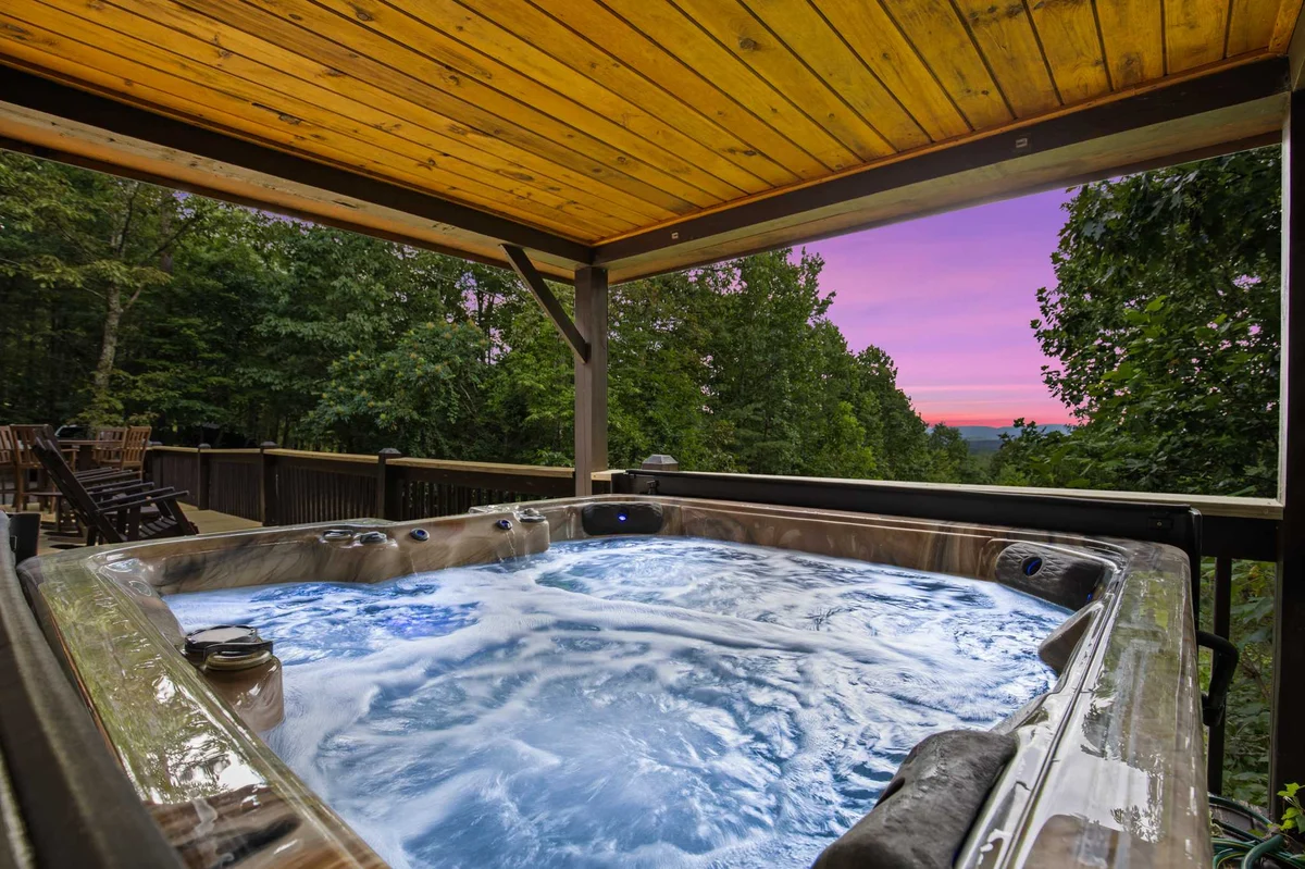 Mountain Views-Hot Tub-Games-Pool & Foosball property photo 3