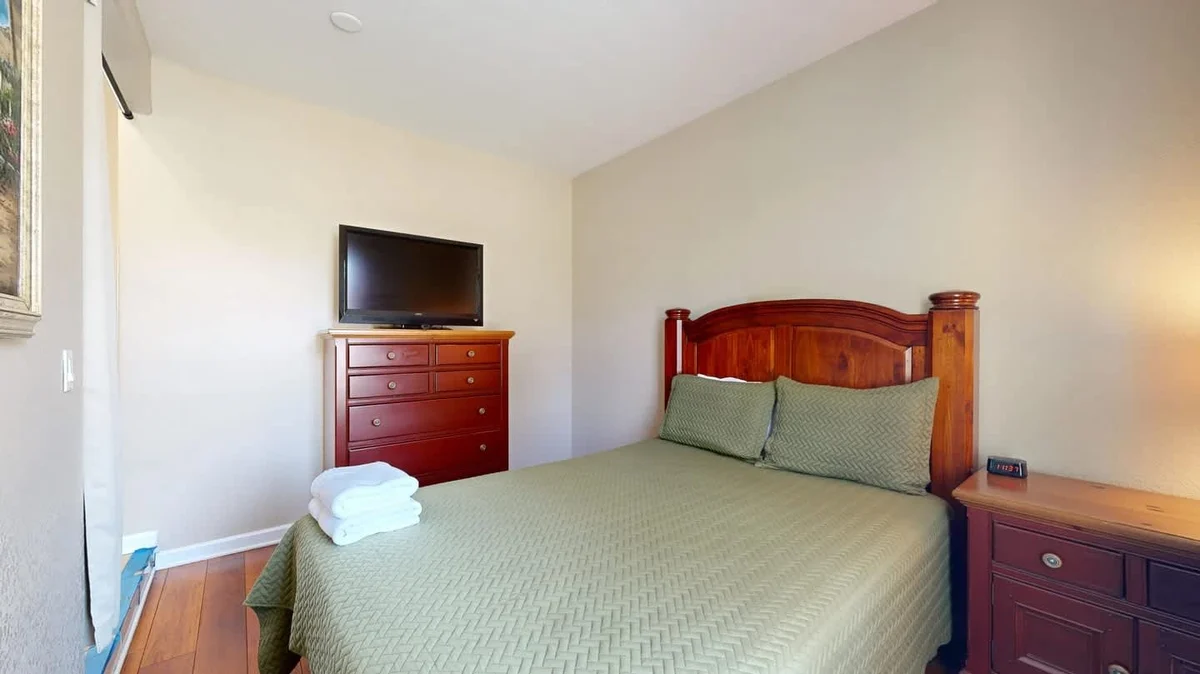 Bedroom image 1