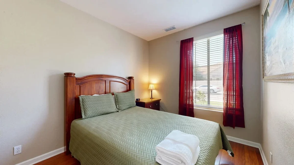 Bedroom image 1